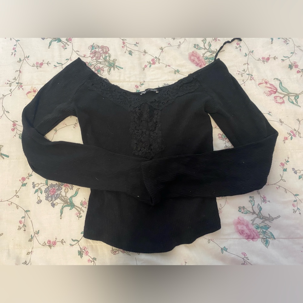 ZARA black wide neck off shoulder scoop long sleeve lace top lace detailing